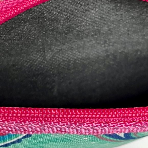 Simply Southern Triple Zip Crossbody Aqua/Pink Paisley - 8 x 10" - Picture 5 of 7